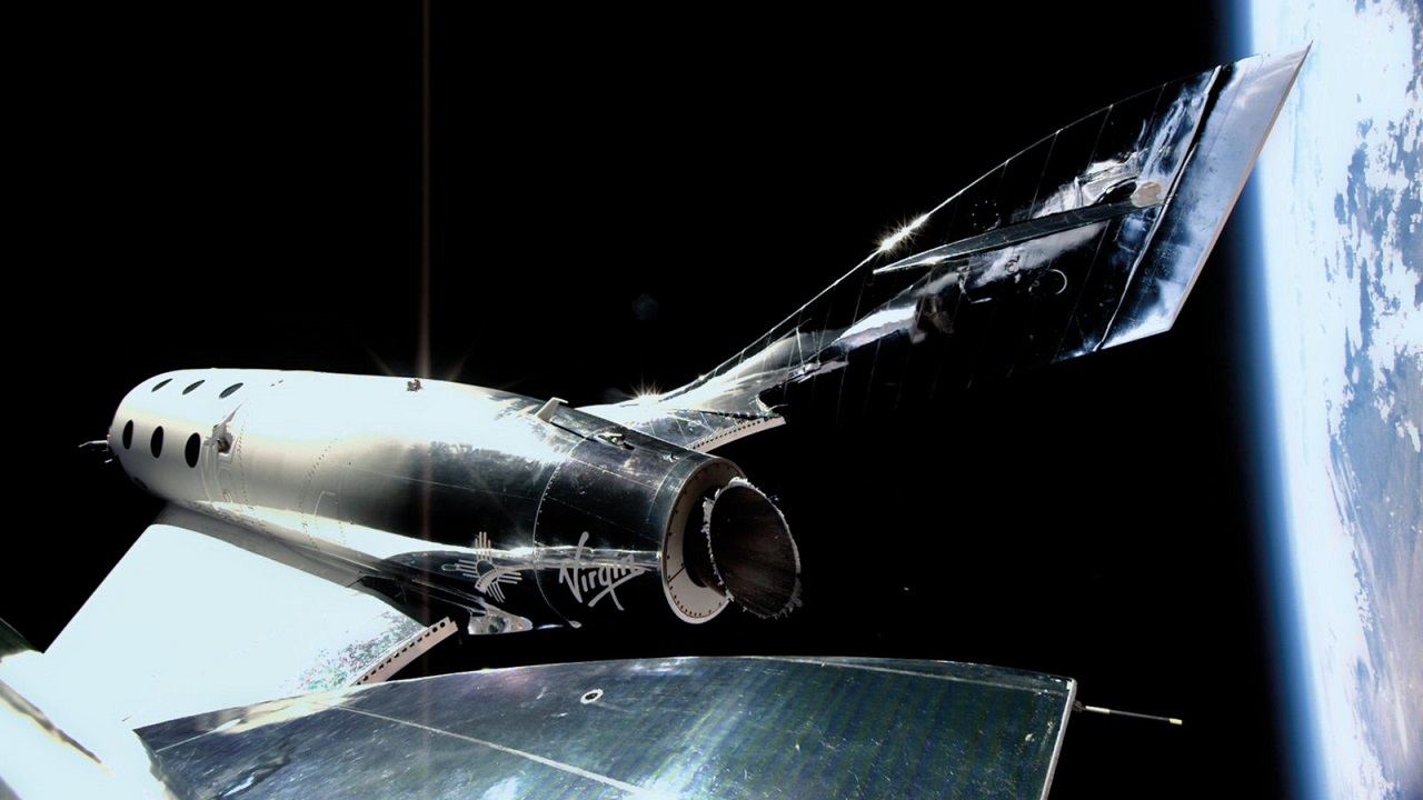“Virgin Galactic” ilk kosmos uçuşunu həyata keçirib