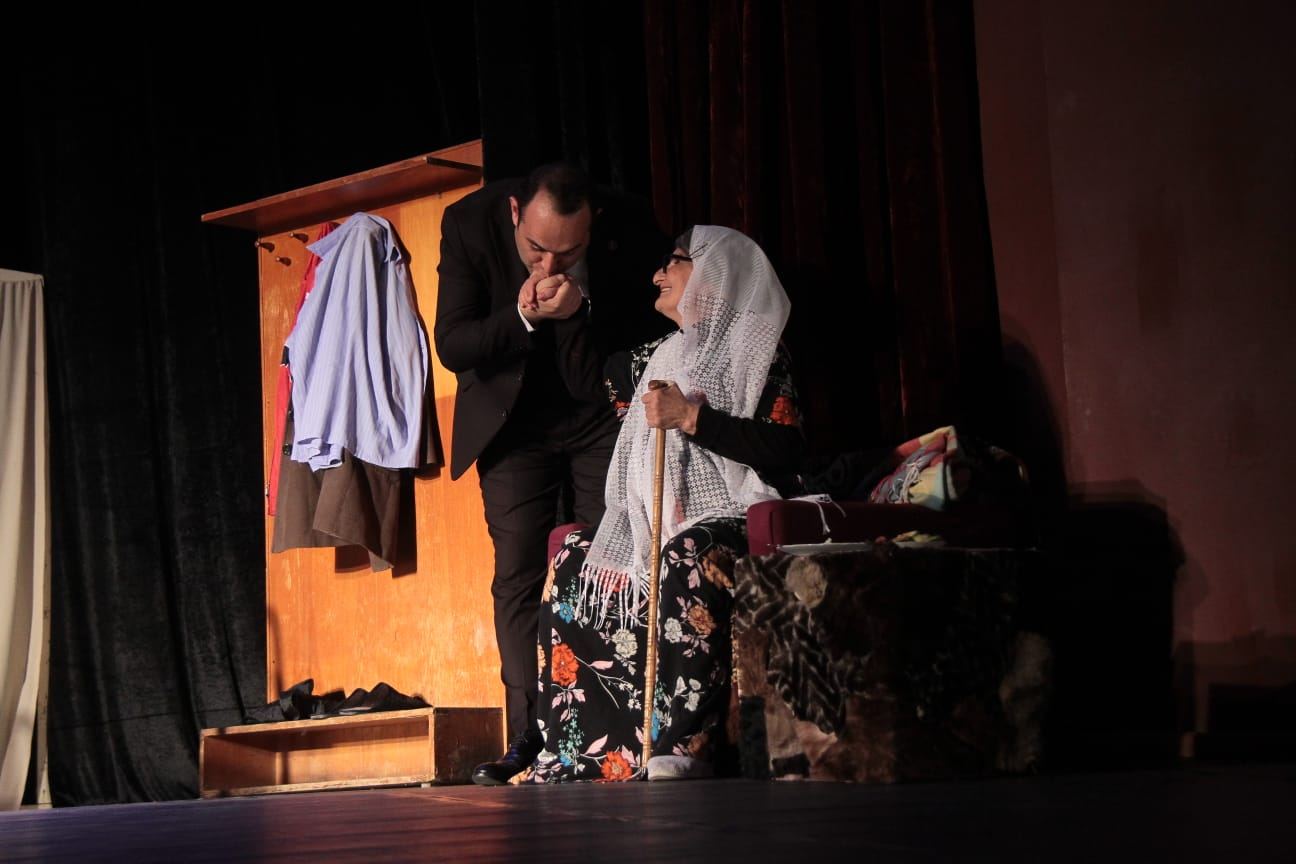История одной семьи – Сумгайытский театр выступил в Баку (ФОТО)