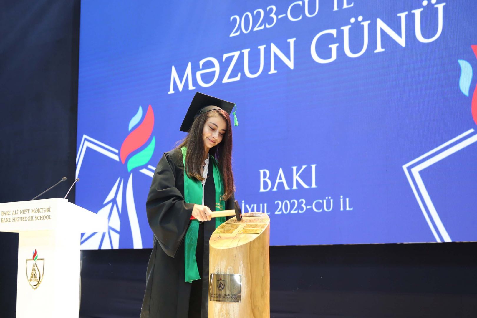 Bakı Ali Neft Məktəbində Məzun Günü keçirilib (FOTO)