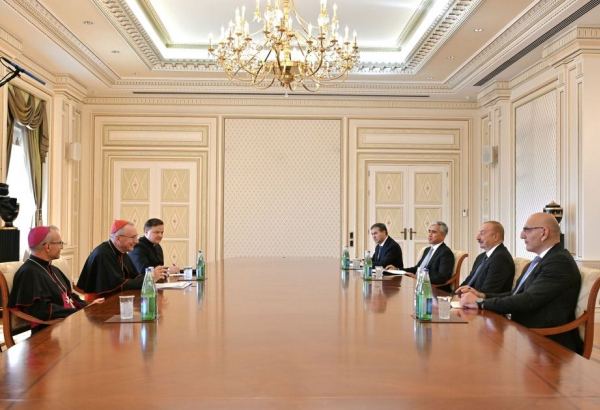 Президент Ильхам Алиев принял государственного секретаря Святого Престола (ВИДЕО)