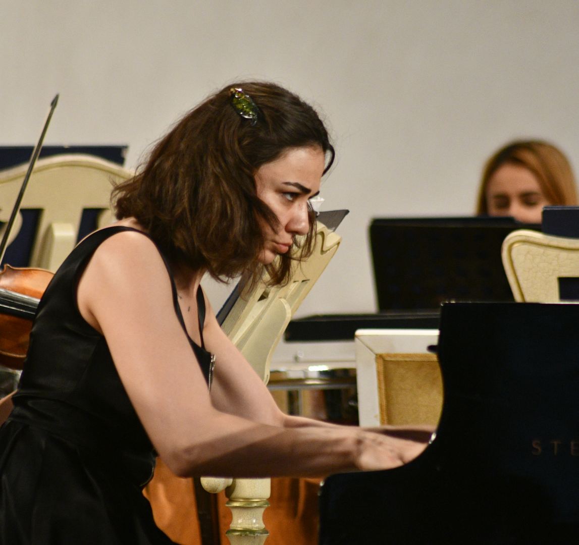 Лето в Бакинской филармонии – раскрывая новые таланты (ФОТО)