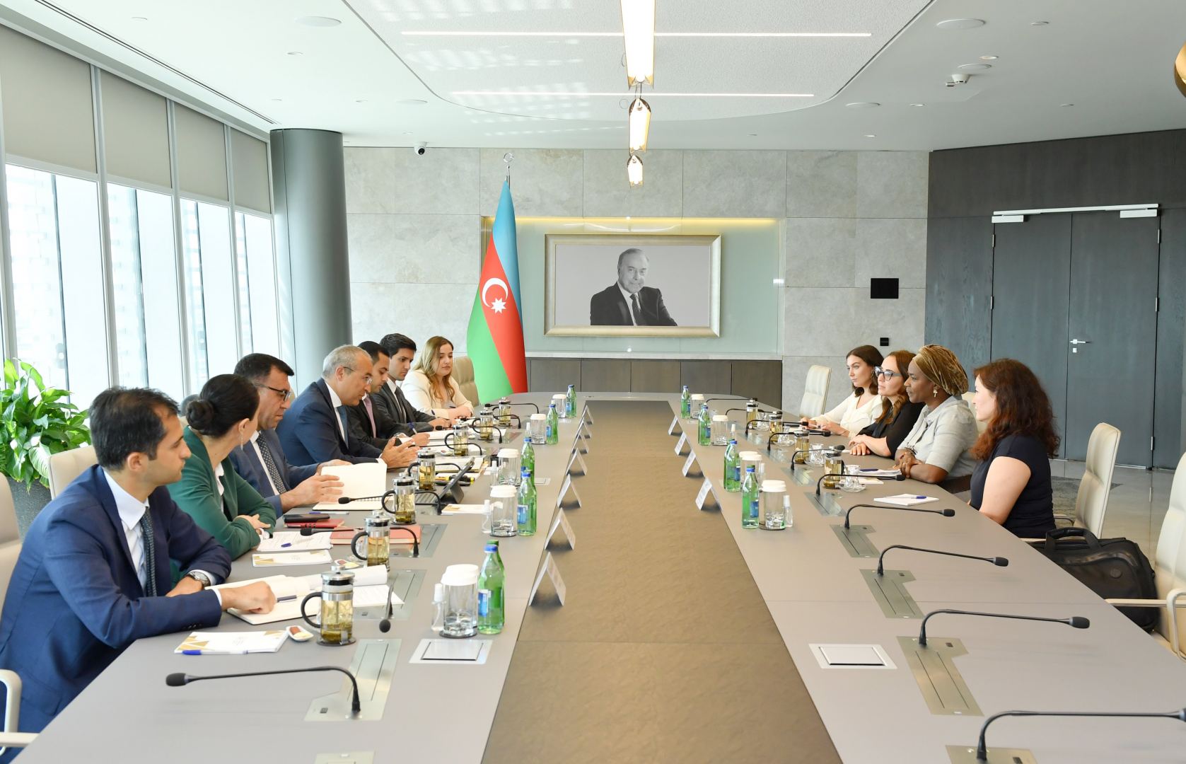 Азербайджан и IFC обсудили возможности сотрудничества по проектам