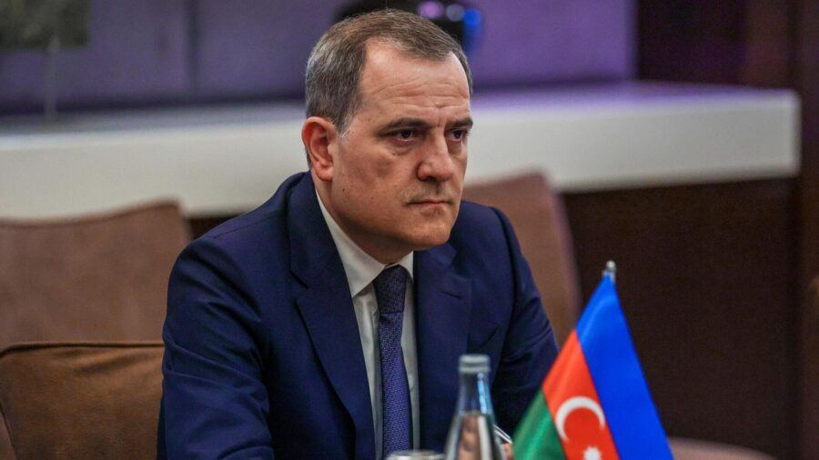 Глава МИД Азербайджана отправился с визитом в Северную Македонию