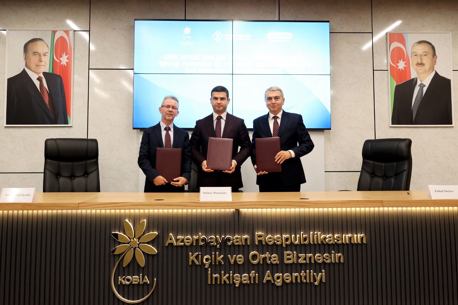 Azerbaijani SMBDA, Economic Zones Development Agency, Thai company sign MoU (PHOTO)