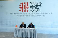 Azerbaijan's ARB 24 signs memorandum with Kyrgyzstan's Ala Too 24 TV channel (PHOTO)
