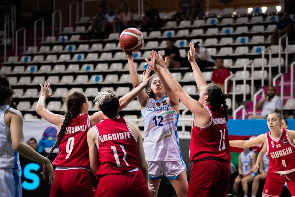 Азербайджанские баскетболистки вышли в финал чемпионата Европы
