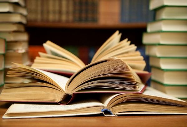 В Азербайджане будет утвержден порядок подготовки учебников для учреждений профобразования