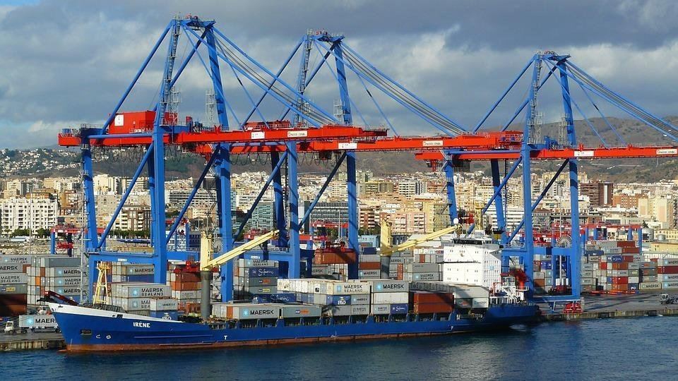 Yunanıstandan Türkiyə limanlarına 8 milyon tondan çox yük daşınıb