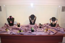 Потрясающие сундуки, ларцы, шкатулки и ювелирные жемчужины, созданные семьей Сардарлы – выставка в Баку (ФОТО)