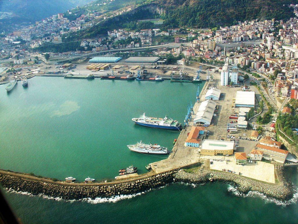 Trabzon limanı 200-dən çox gəmi qəbul edib