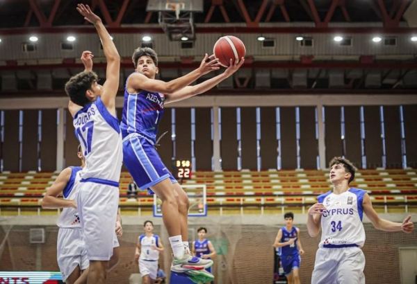 Азербайджанская баскетбольная команда завоевала "серебро" чемпионата Европы