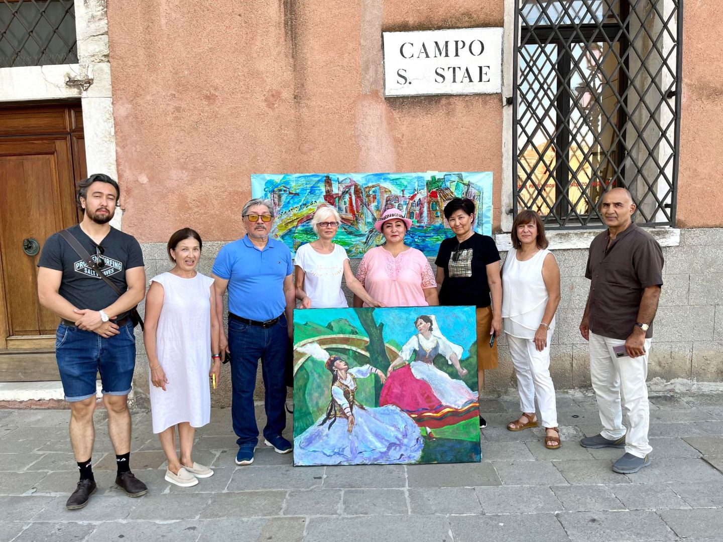 Азербайджанские художники представили свои работы в Венеции (ФОТО)