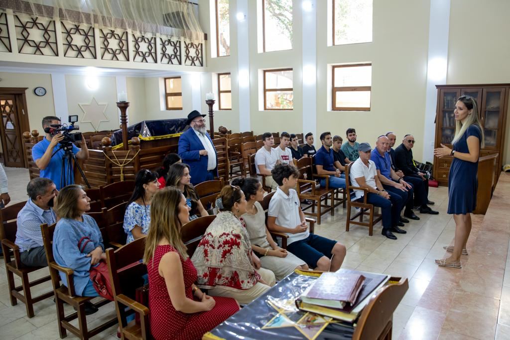 В синагоге в Баку состоялась встреча с отправляющимися в летний лагерь в Израиле подростками-диабетиками (ФОТО)