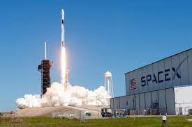 "SpaceX" ABŞ kəşfiyyatı üçün casus peyklər şəbəkəsi yaradır