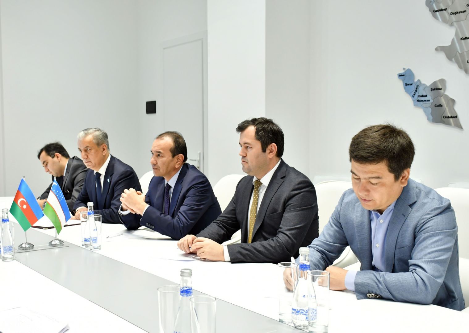 Министр культуры Азербайджана провел встречу с коллегой из Узбекистана (ФОТО)