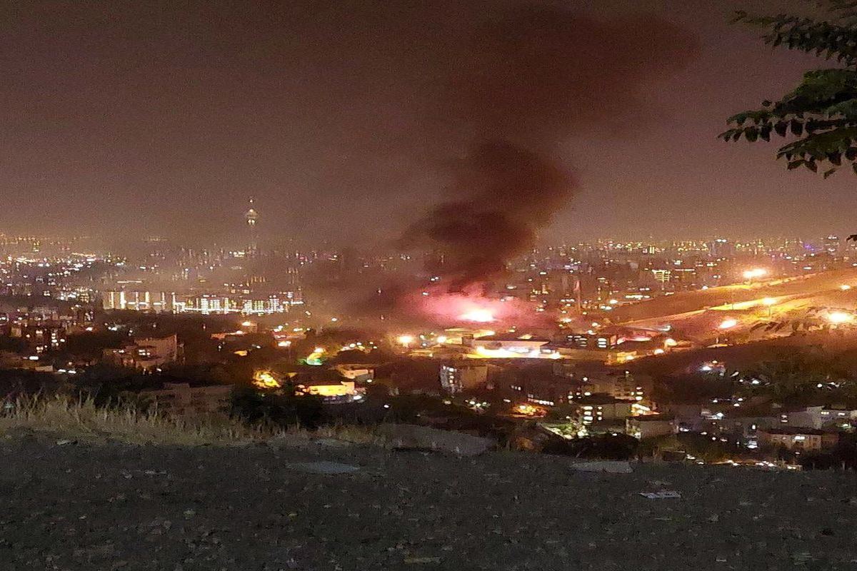 В Тегеране произошел пожар и взрыв рядом тюрьмой