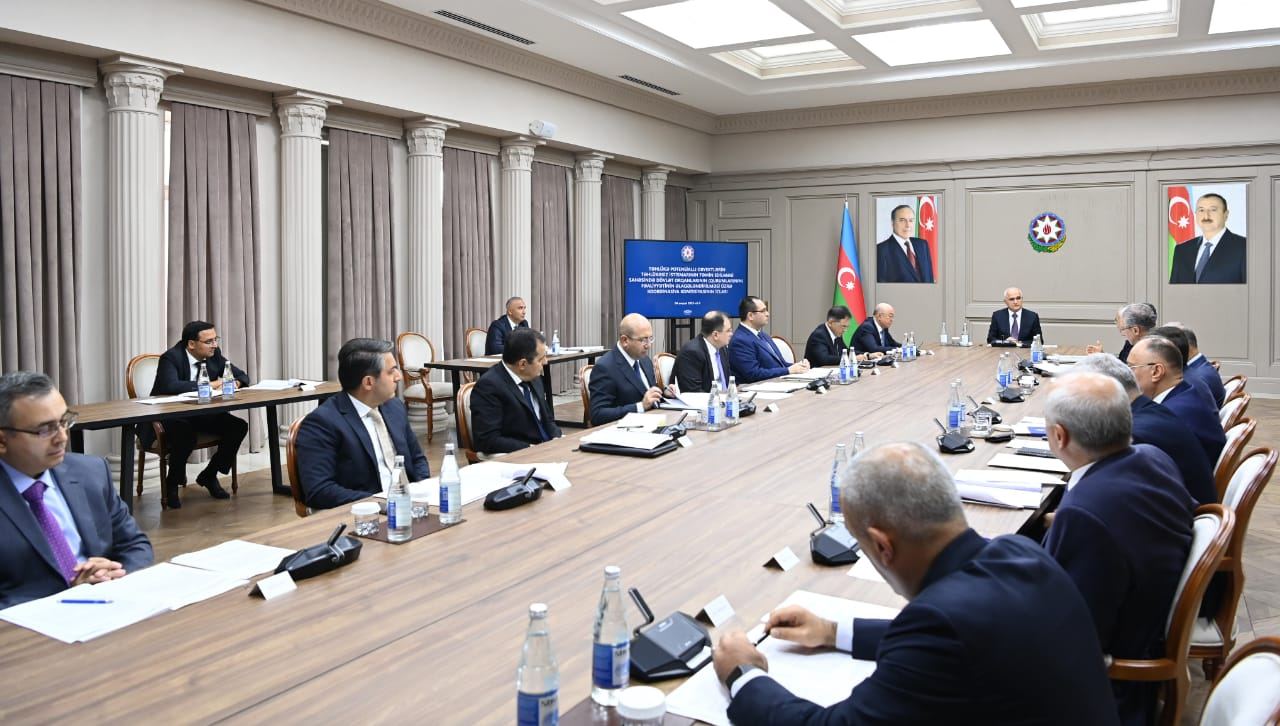 В Азербайджане состоялось заседание Комиссии по обеспечению безопасной эксплуатации потенциально опасных объектов (ФОТО)