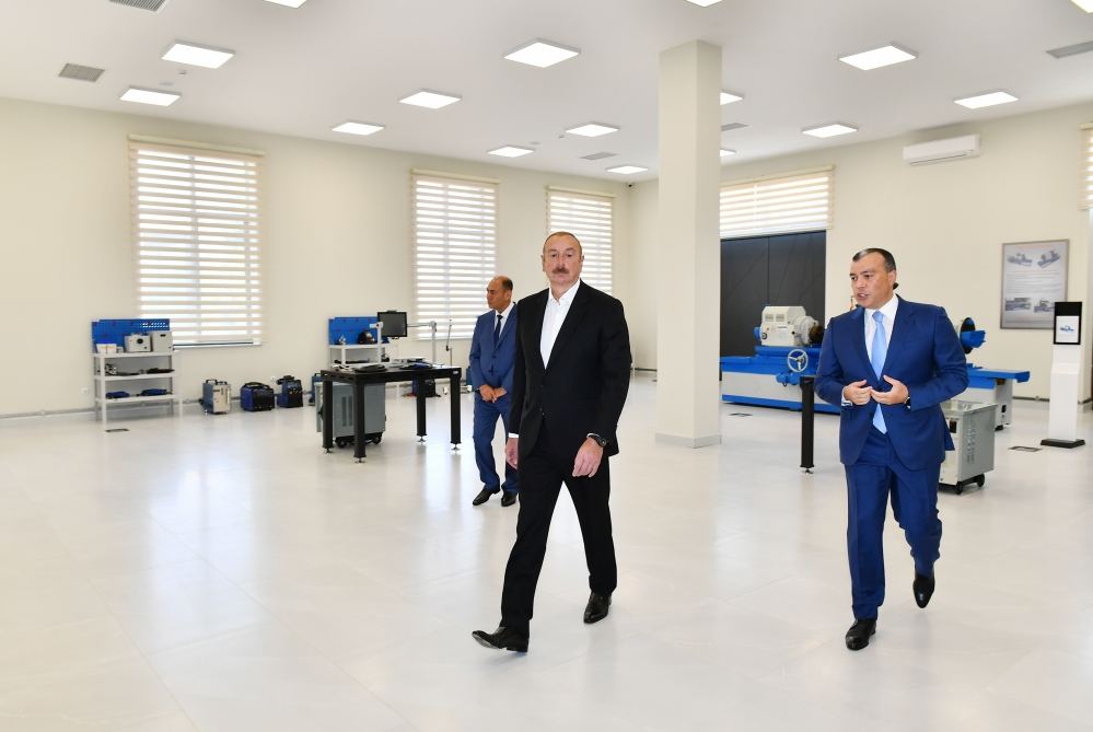 Президент Ильхам Алиев принял участие в открытии Карабахского регионального центра DOST и Карабахского регионального центра профессиональной подготовки в Барде (ФОТО)