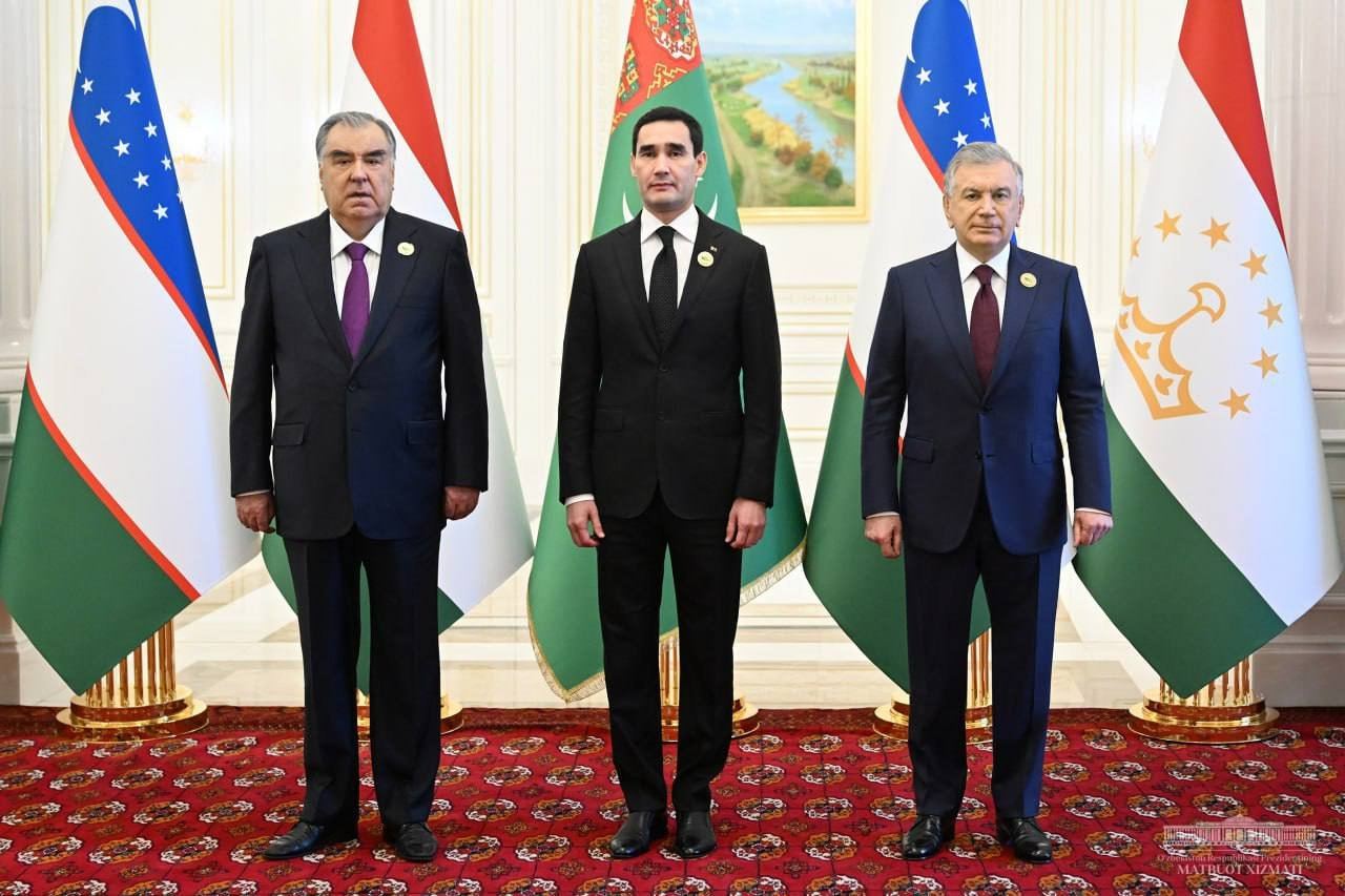 Türkmənistan, Özbəkistan və Tacikistan prezidentlərinin görüşü keçirildi