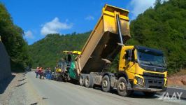 Продолжается строительство дороги Тоганалы-Кяльбаджар-Истису (ФОТО)