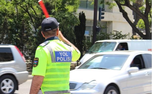 Дорожная полиция обратилась к болельщикам сегодняшних футбольных матчей в Баку