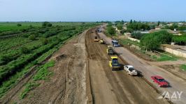 Продолжаются работы по реконструкции автодороги Еникенд-Билясувар (ФОТО/ВИДЕО)
