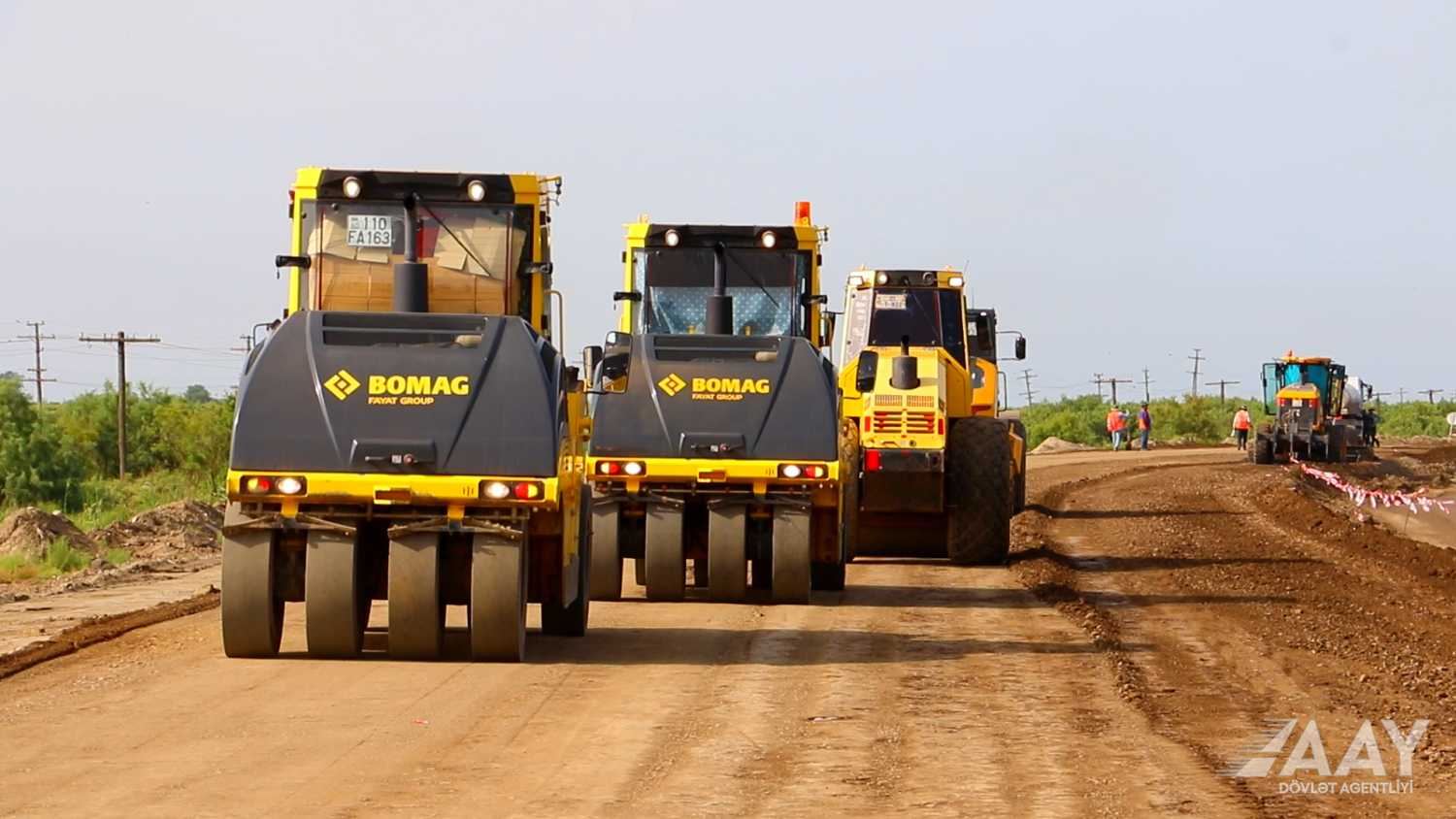 Yenikənd-Biləsuvar avtomobil yolu yenidən qurulması davam edir (FOTO/VİDEO)