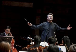 Азербайджанский дирижер выступил на закрытии международного оперного фестиваля в Германии