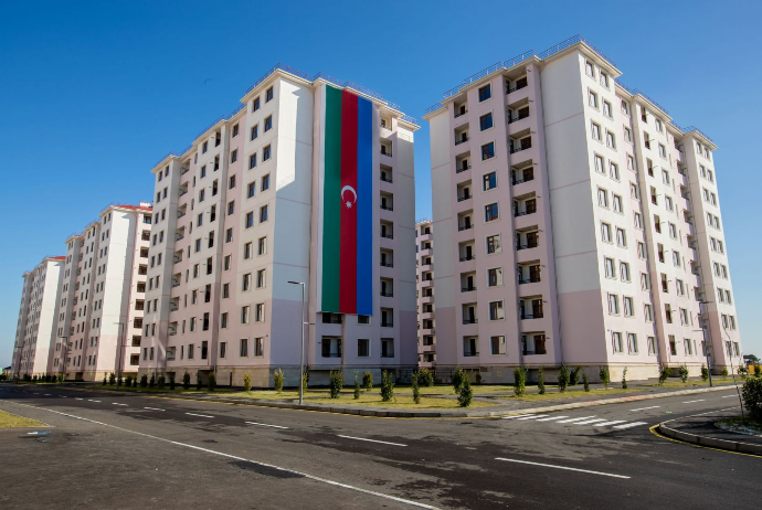 Госкомитет Азербайджана о квартирах бывших вынужденных переселенцев