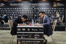 В Баку проходит вторая партия 6 раунда Кубка мира по шахматам (ФОТО)