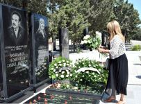 В Баку почтили память народной артистки Ильхамы Гулиевой