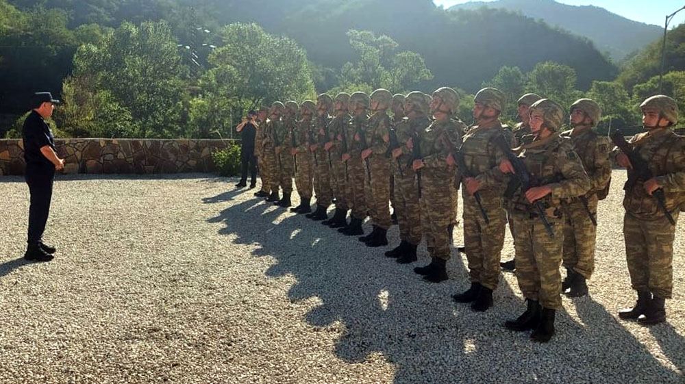 Генпрокурор Азербайджана встретился с военнослужащими (ФОТО)