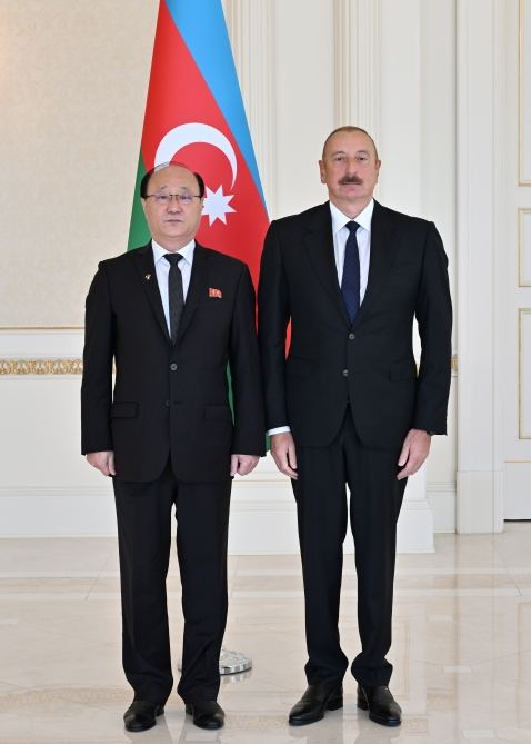 President Ilham Aliyev receives credentials of incoming ambassador of Democratic People's Republic of Korea (PHOTO/VIDEO)