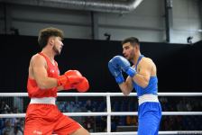 Azərbaycan boksçusu Şəmsi Şahbazov yarımfinala yüksəlib (FOTO)