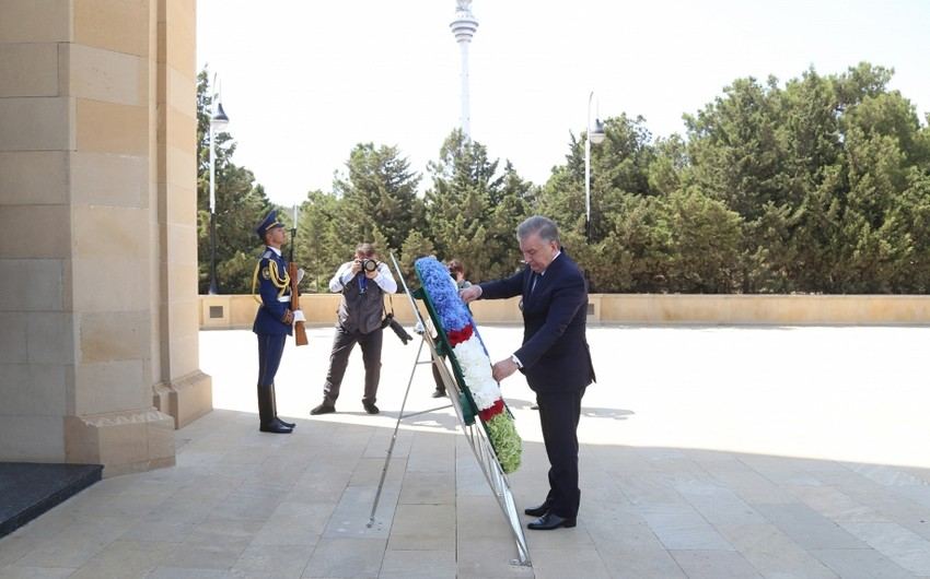 МИД Узбекистана поделился публикацией в связи с государственным визитом Президента Шавката Мирзиёева в Азербайджан
