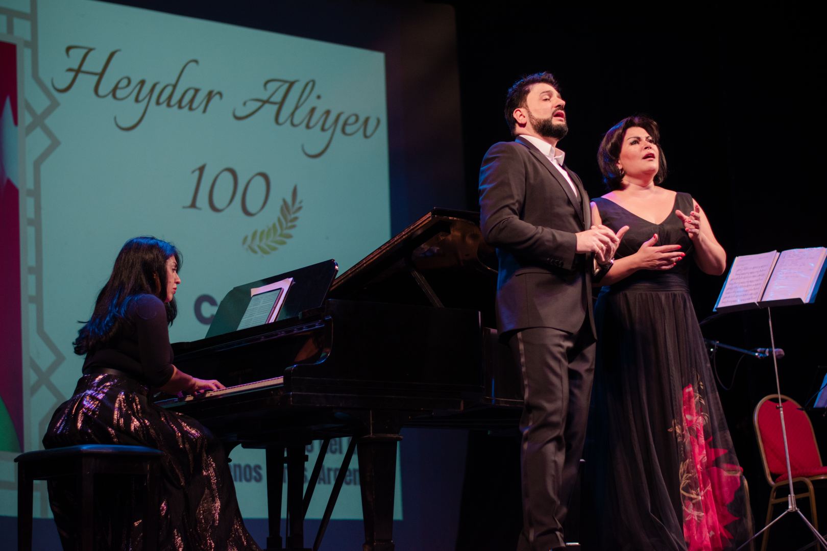В Буэнос-Айресе представлены шедевры азербайджанской музыкальной культуры (ФОТО)