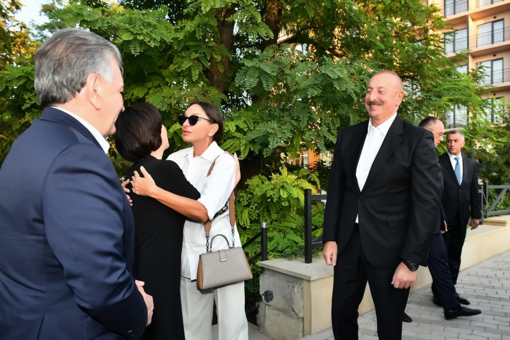 Azərbaycan ilə Özbəkistan prezidentləri və xanımları Şuşaya səfər ediblər (YENİLƏNİB) (FOTO)