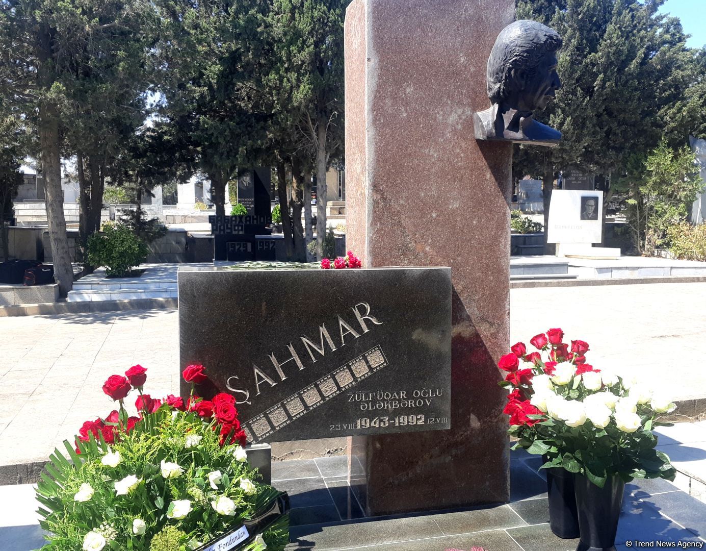 Артист с большой буквы и Человек с чистым сердцем… В Баку почтили память Шахмара Алекперова (ФОТО)