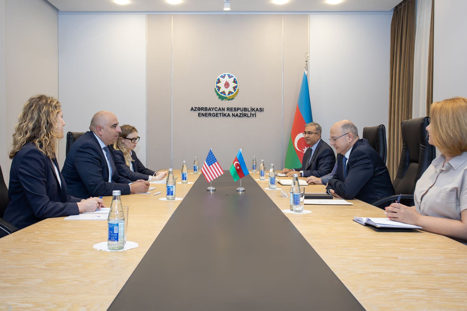 Azerbaijan, United States discuss prospects for development of bilateral energy co-op