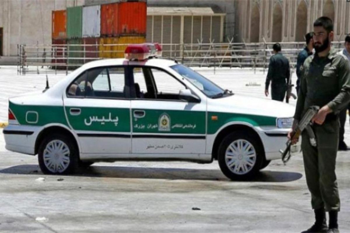 İranda polis əməkdaşları güllələnib - Biri ölüb