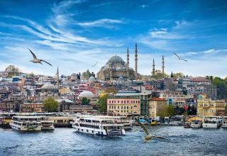 Названо число туристов, посетивших Турцию в январе-июле 2023 г.