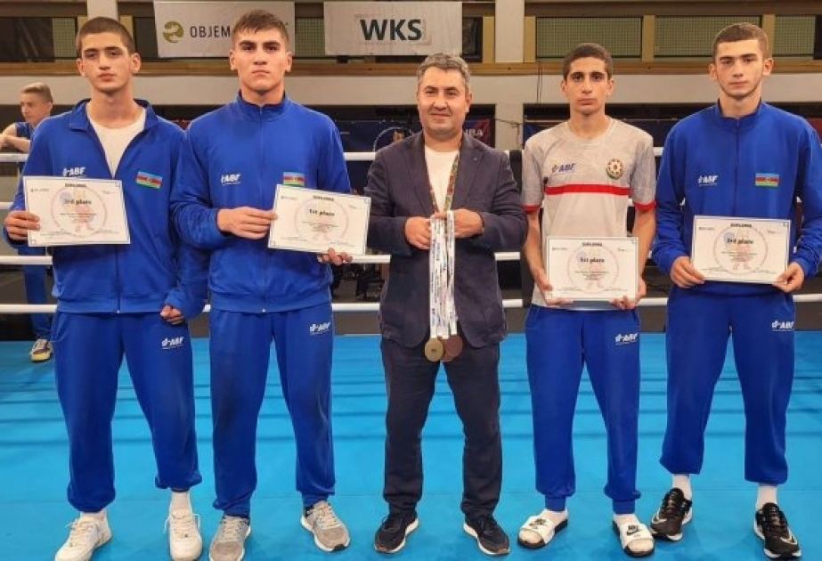Азербайджанские боксеры стали чемпионами в первенстве Европы среди школьников