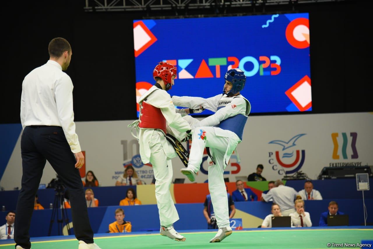 Azerbaijani taekwondo athlete wins silver at competition in Yekaterinburg (PHOTO)