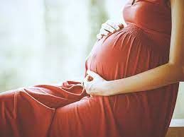 В чем опасность заражения корью во время беременности?