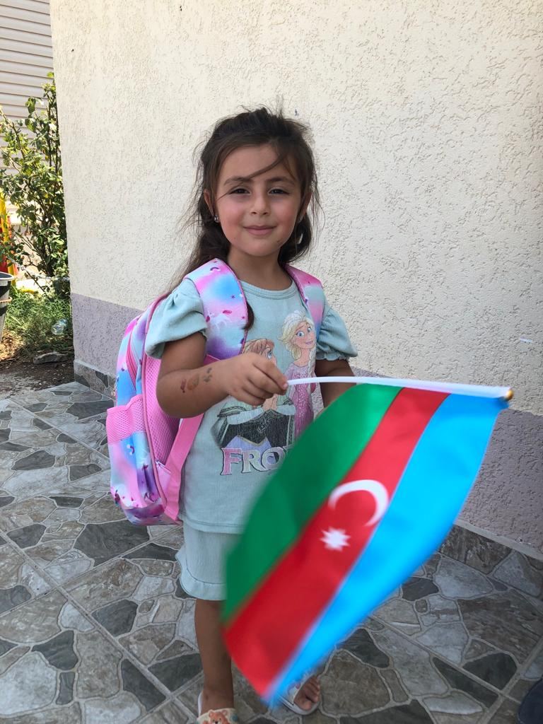 Азербайджан отправил 3 000 школьных комплектов в пострадавший от землетрясения регион Турции (ФОТО)