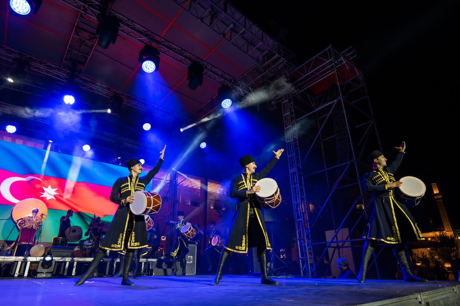 Азербайджанская кухня и музыка покоряют Албанию (ФОТО)
