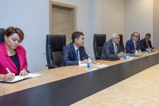 Азербайджан и ICIEC обсудили развития сферы возобновляемых источников энергии (ФОТО)