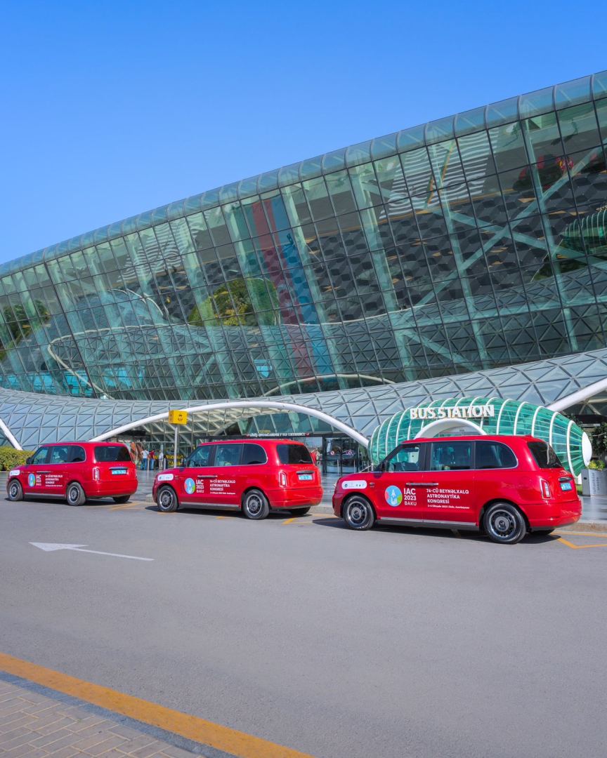 Бакинский аэропорт рекомендует пользоваться услугами только официальных такси (ФОТО)