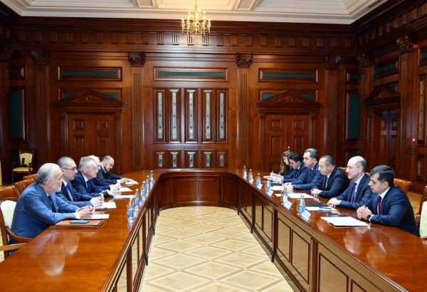 Делегация Международного союза нотариата проинформирована о реформах в судебно-правовой сфере Азербайджана