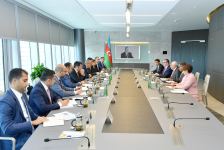 Azerbaijan's Economy Minister meets with CEO of ICIEC (PHOTO)